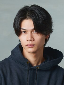 センターパート/ニュアンスパーマ/カルマパーマ/メンズ/眉毛